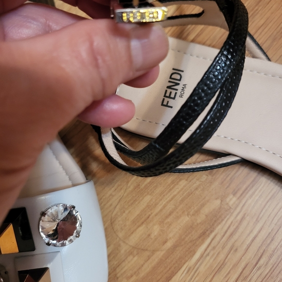 (SOLD)Authentic Fendi flat sandals with crystals and stones - Picture 6 of 7